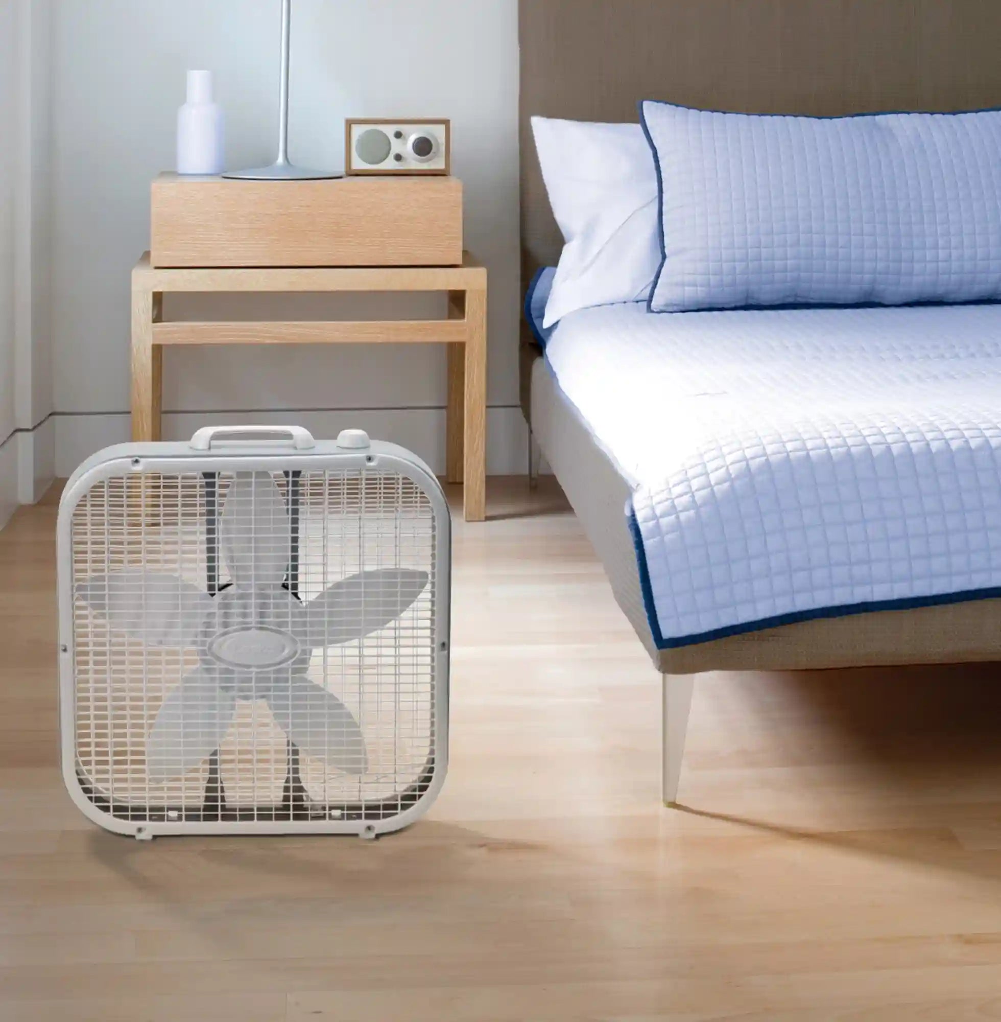 Lasko B20201 20" Box Fan with Save-Smart Technology