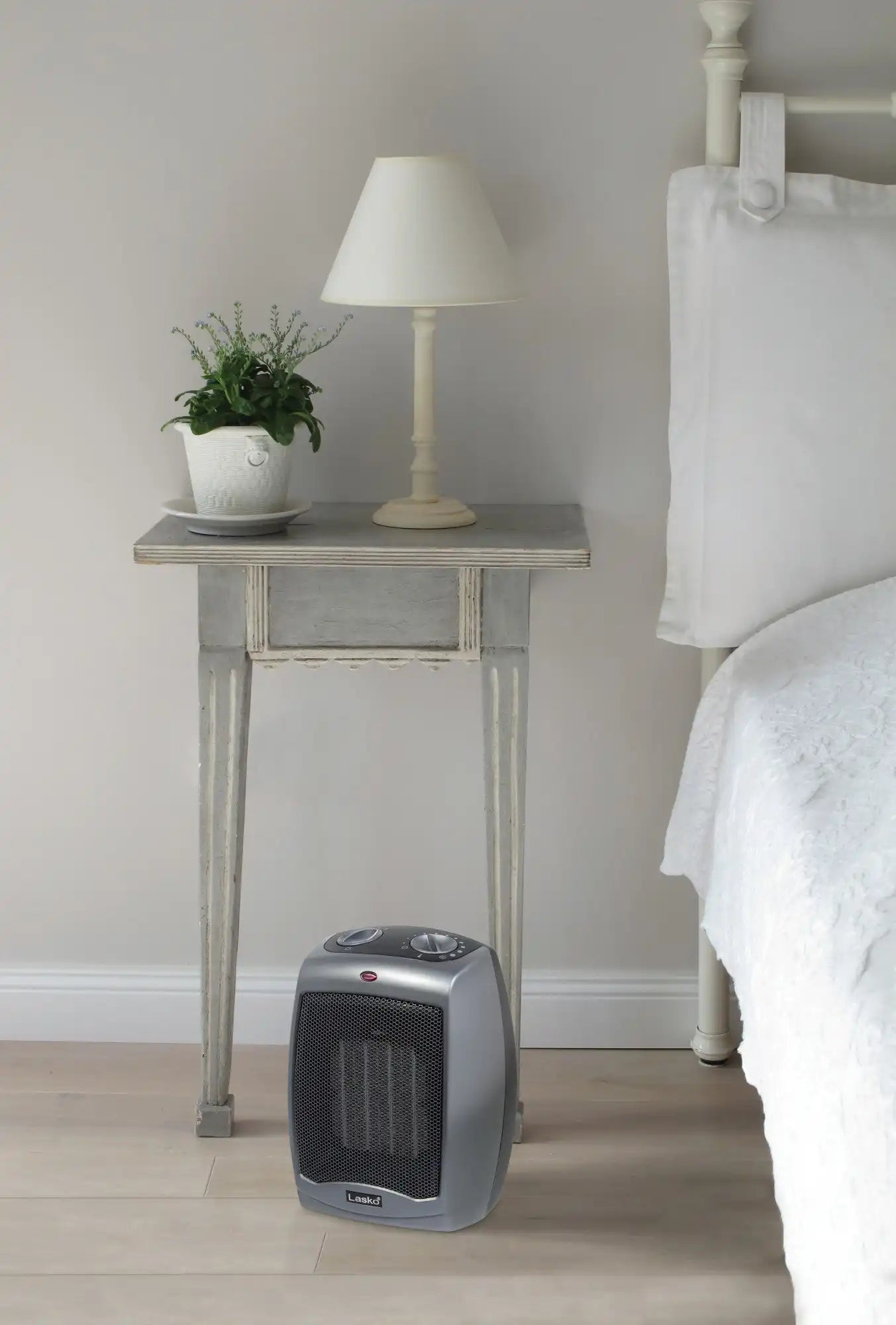 Lasko 9" Ceramic Table Top Heater (2 heat settings, manual, thermostat, tip-over switch, gray)