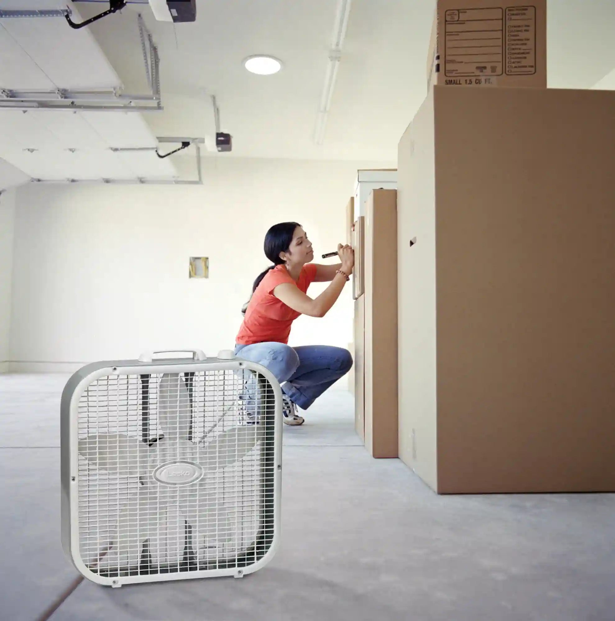 Lasko B20201 20" Box Fan with Save-Smart Technology