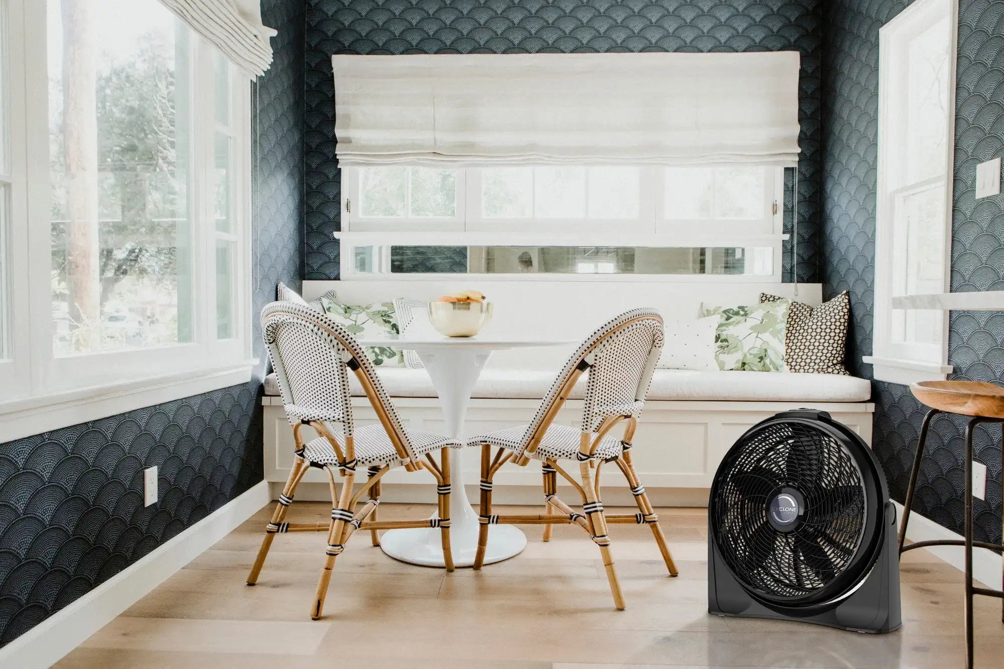 Lasko Cyclone® 20" Air Circulator Floor Fan (3-speed, manual, 90° airflow, black)