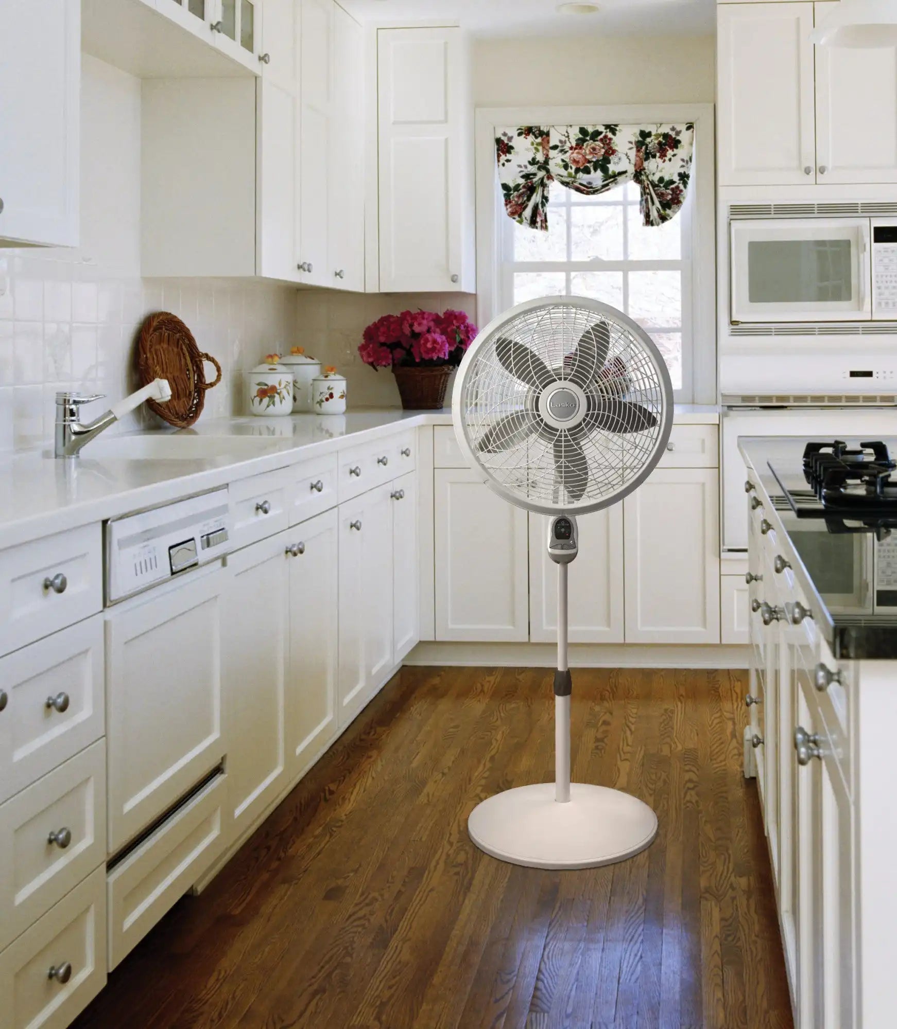 Lasko Performance 18" Pedestal Fan (3-speed, remote, timer, white)